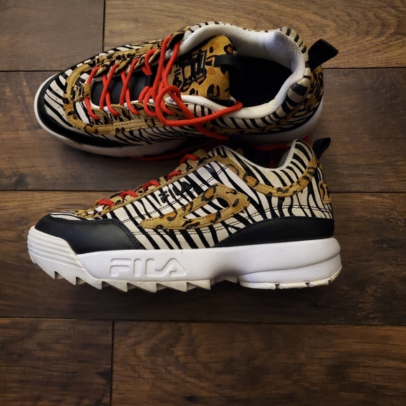 Womens Fila Sneaker - Picture 4 of 5